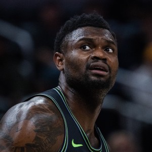 JIUYOU体育-几乎隐身！锡安首节3投1中 仅得到2分3篮板&amp;正负值-8